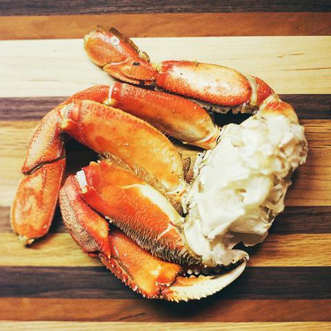 1LB Dungeness Crab